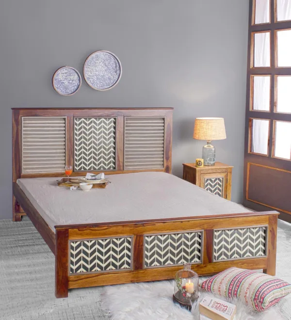 Crest Queen Size Bed